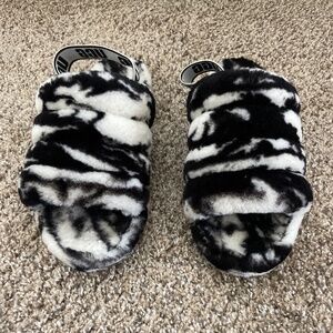 EUC UGG zebra slippers